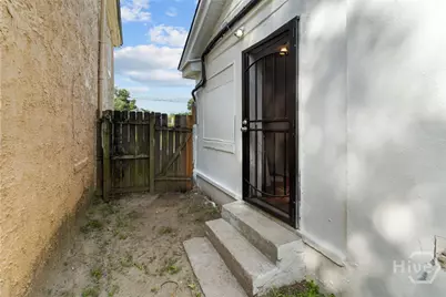 132 Jenks Street, Savannah, GA 31415 - Photo 27