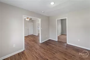 132 Jenks St, Savannah, GA 31415 - Photo 13