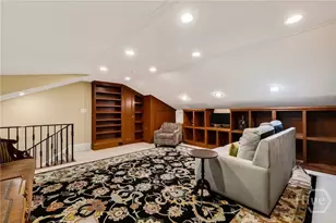 525 E Broughton St, Savannah, GA 31401 - Photo 29