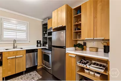 525 E Broughton Street, Savannah, GA 31401 - Photo 45