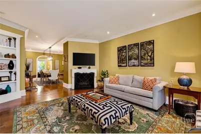 525 E Broughton Street, Savannah, GA 31401 - Photo 5