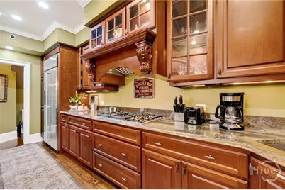 525 E Broughton Street, Savannah, GA 31401 - Photo 11
