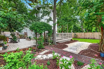 745 E 41st Street, Savannah, GA 31401 - Photo 3