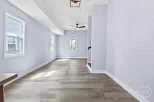 1137 E Gwinnett St, Savannah, GA 31404 - Photo 7
