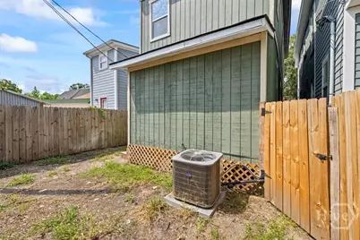 1137 E Gwinnett Street, Savannah, GA 31404 - Photo 21