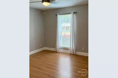 911 Boxwood Drive, Savannah, GA 31410 - Photo 11