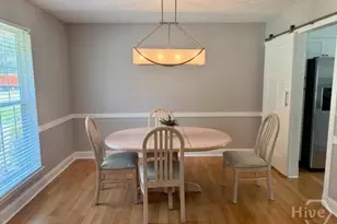 911 Boxwood Dr, Savannah, GA 31410 - Photo 3
