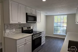 459 Mall Blvd, Savannah, GA 31406 - Photo 3