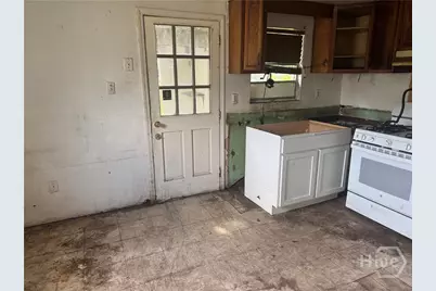 2243 Mosley Street, Savannah, GA 31404 - Photo 3