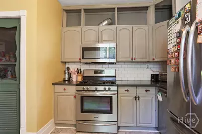 207 W 38th Street, Savannah, GA 31401 - Photo 5