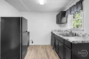3311 Myrtle St, Savannah, GA 31405 - Photo 13