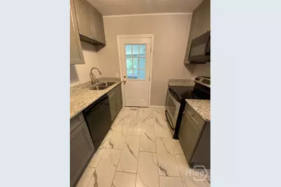 2219 E 40th Street, Savannah, GA 31404 - Photo 5