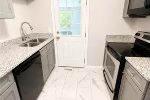 2219 E 40th St, Savannah, GA 31404 - Photo 5