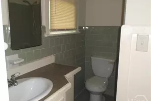 2302 E 40th St, Savannah, GA 31404 - Photo 7