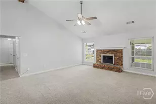 410 Club Dr, Hinesville, GA 31313 - Photo 3