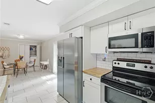 590 Briar Cir, Hinesville, GA 31313 - Photo 7