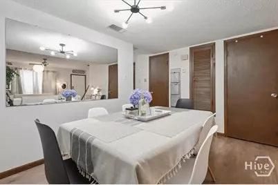 2220 E Victory Drive #6, Savannah, GA  - Photo 9