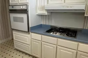 5201 Habersham St, Savannah, GA 31405 - Photo 9