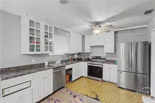 295 Kelly Davis Rd, Richmond Hill, GA 31324 - Photo 17