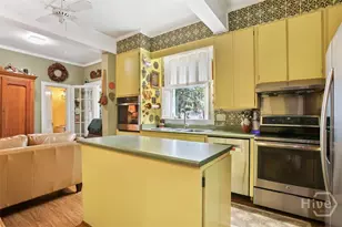 133 E 50th St, Savannah, GA 31405 - Photo 13