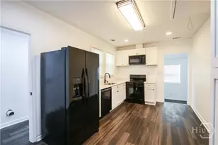 1904 E 51st St, Savannah, GA 31405 - Photo 13