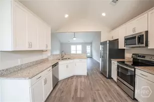 66 Swallow Tail Cir, Savannah, GA 31405 - Photo 9