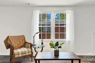 17 Russell Ave, Savannah, GA 31408 - Photo 9