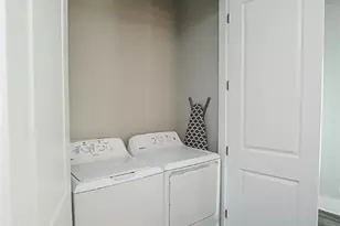 417 W 32nd St, Savannah, GA 31401 - Photo 23