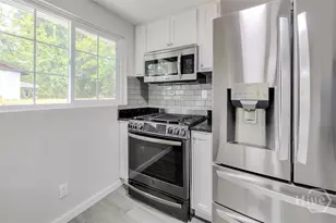 1006 Lynah St, Savannah, GA 31415 - Photo 11