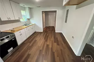 2024 Eppinger St, Savannah, GA 31415 - Photo 7