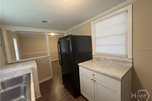 100 N Main St, Pembroke, GA 31321 - Photo 7