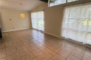 319 Windsor Rd, Savannah, GA 31419 - Photo 7