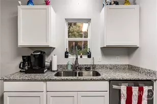 311 Sunrise Cir, Midway, GA 31320 - Photo 9