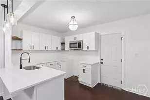 1306 E 54th St, Savannah, GA 31404 - Photo 7