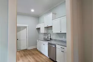 521 W 38th St, Savannah, GA 31415 - Photo 39