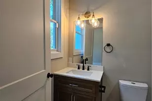 521 W 38th St, Savannah, GA 31415 - Photo 31