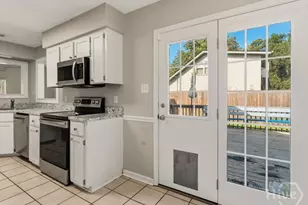 410 Boyd Dr, Richmond Hill, GA 31324 - Photo 11