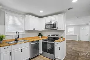 232 Sugden St, Savannah, GA 31415 - Photo 7