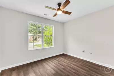 1113 E 59th Street, Savannah, GA 31404 - Photo 15