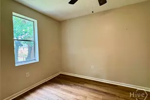2032 Eppinger St, Savannah, GA 31415 - Photo 13