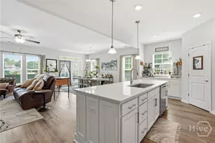 293 Wexford Dr, Richmond Hill, GA 31324 - Photo 11