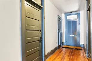 210 E State St, Savannah, GA 31401 - Photo 7