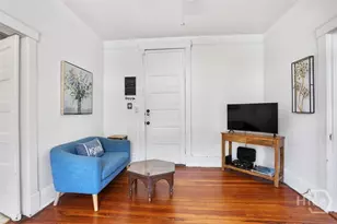 210 E State St, Savannah, GA 31401 - Photo 15
