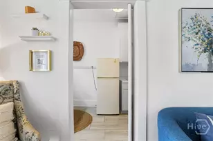 210 E State St, Savannah, GA 31401 - Photo 17