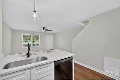 1516 E Henry Street, Savannah, GA 31404 - Photo 13