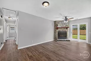1927 Pendleton St, Savannah, GA 31405 - Photo 9