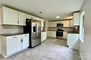 1921 Fitzgerald St, Savannah, GA 31405 - Photo 9