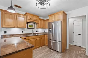 126 Holcomb St, Savannah, GA 31406 - Photo 9