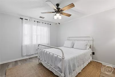 126 Holcomb Street, Savannah, GA 31406 - Photo 17