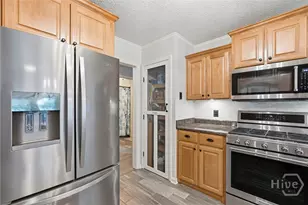 126 Holcomb St, Savannah, GA 31406 - Photo 11